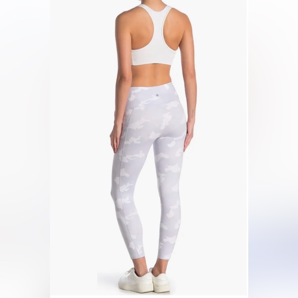 90 Degree by Reflex Lux Camo Side Pocket Leggings Size S